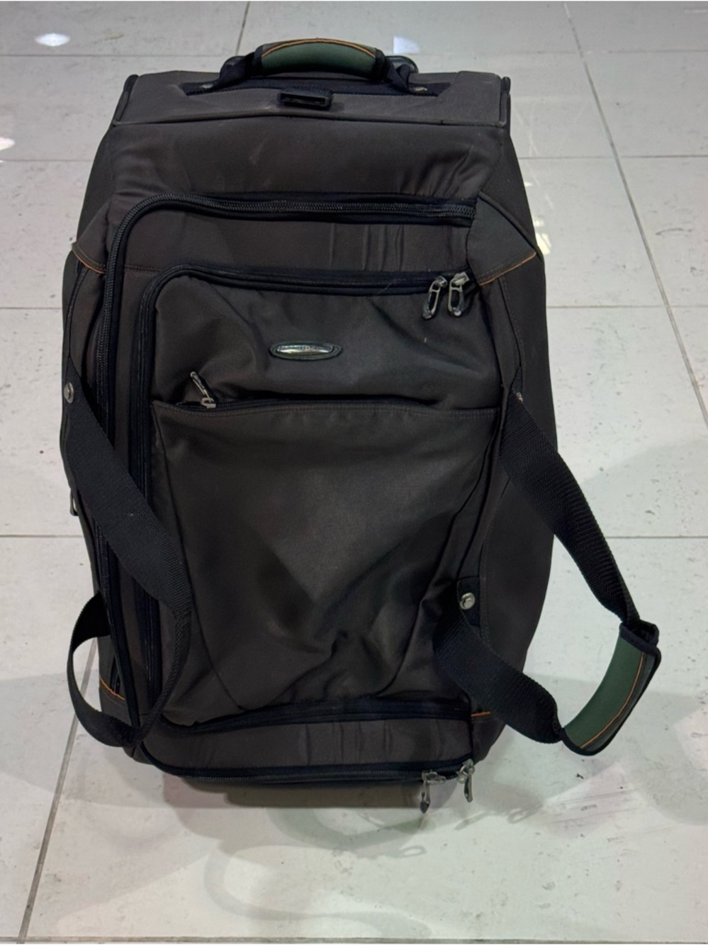 Briggs & Riley Travel Carry on suitcase Luggage